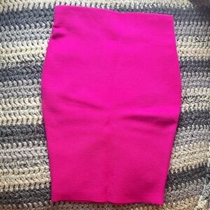 Body contour XS Express Barbie pink pencil skirt